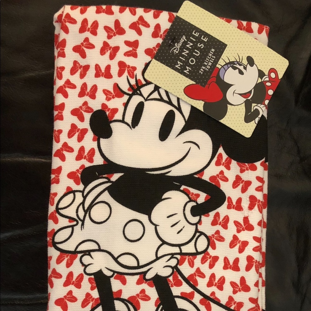 Minnie Mouse kitchen towels